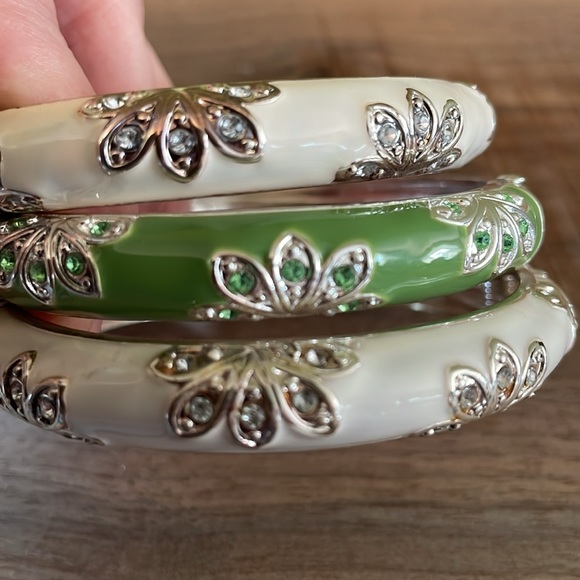 Three bracelet set. - Picture 4 of 5